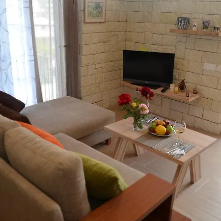 Beni Apartment *
